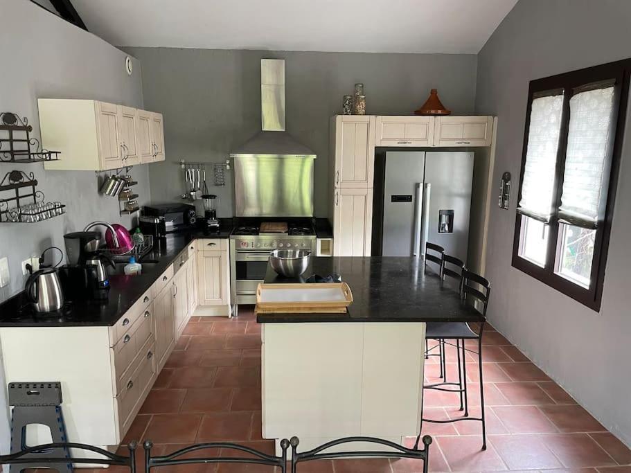 Ar De Vie Villa Chaleureuse En Provence Ventabren Exteriér fotografie